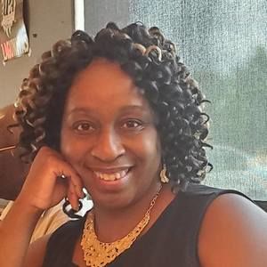 Meet your Posher, Juanita